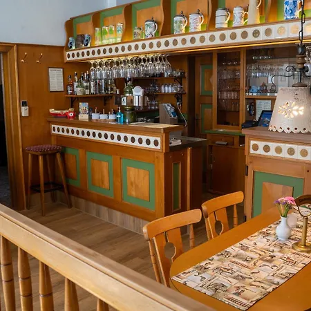 Rodes Und Restaurant